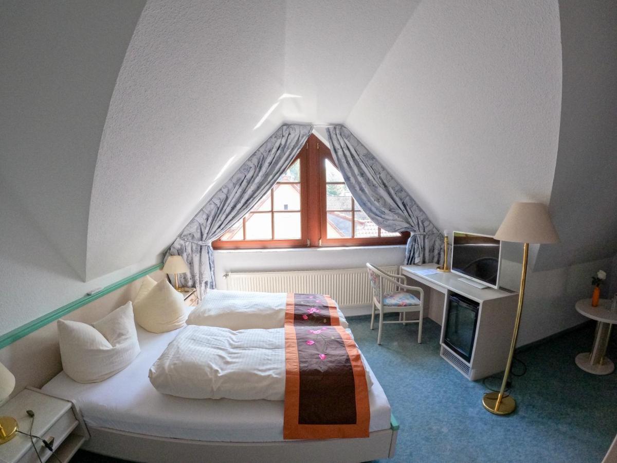 Hotel Diana Schonwalde-Glien Екстер'єр фото